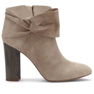 Suede Louise et Cie “Theron” Nude Ankle Booties Size 9.5
